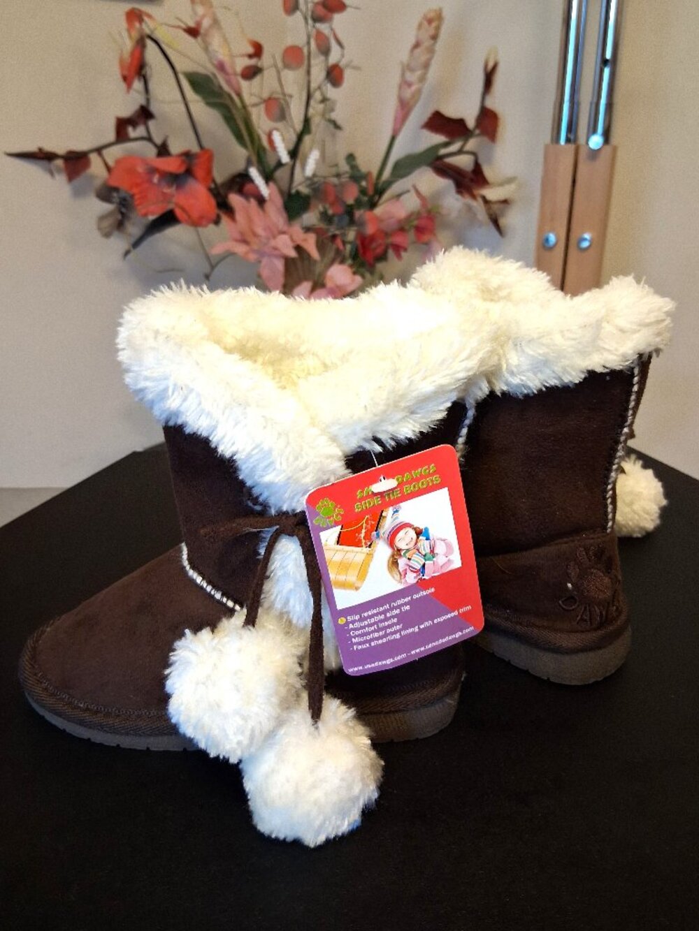 DAWGS little girl fleece lined boots, sz 6/7 NWTS